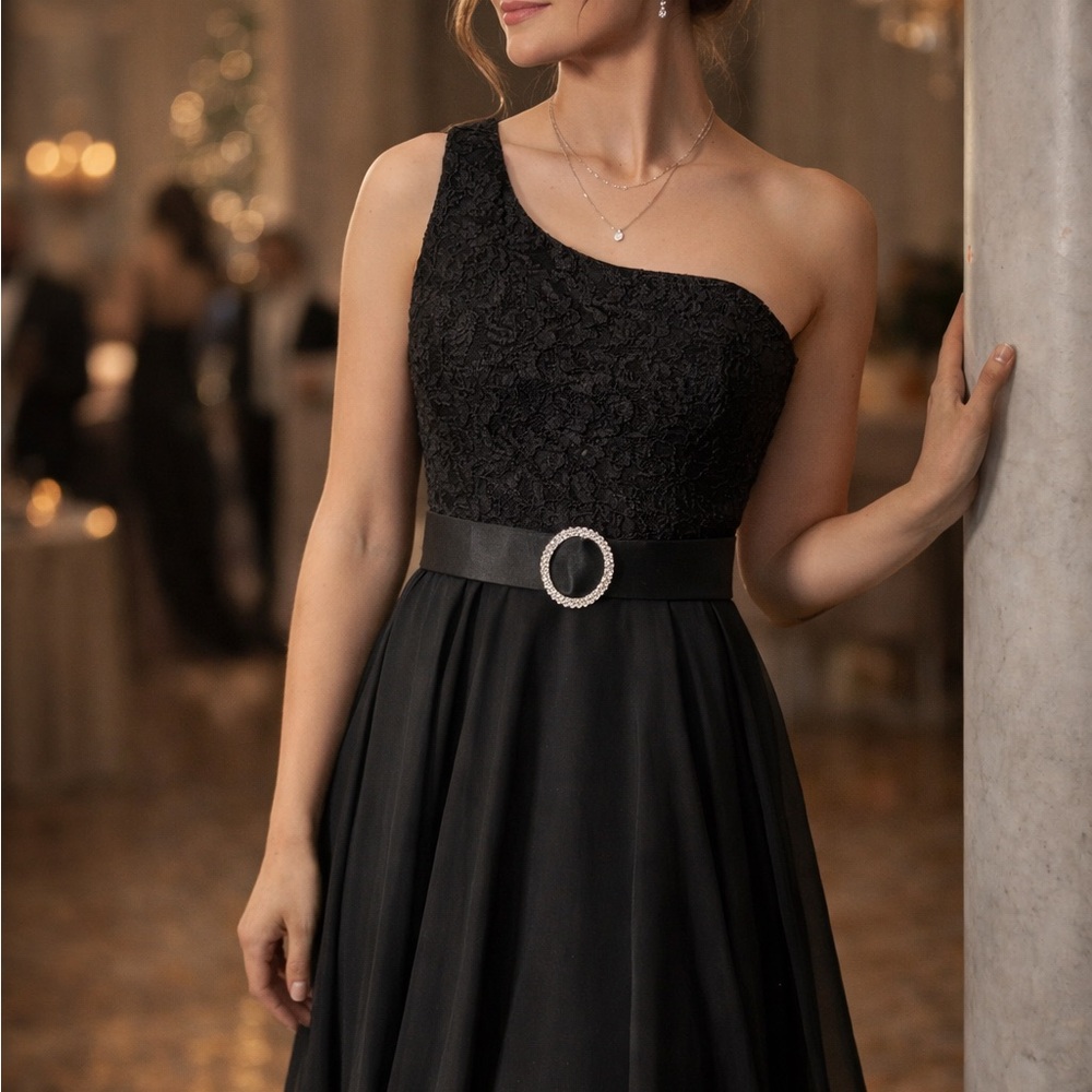 VTG DE LARU Black One Shoulder Evening Gown Size 10 USA Lace Chiffon Belt